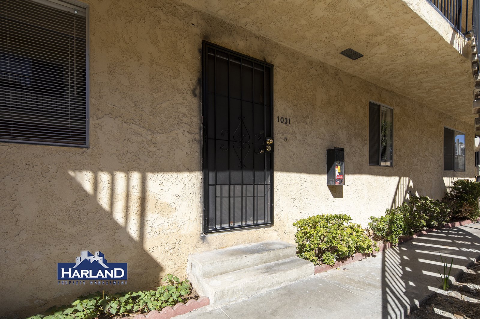 1043 B Ave property image