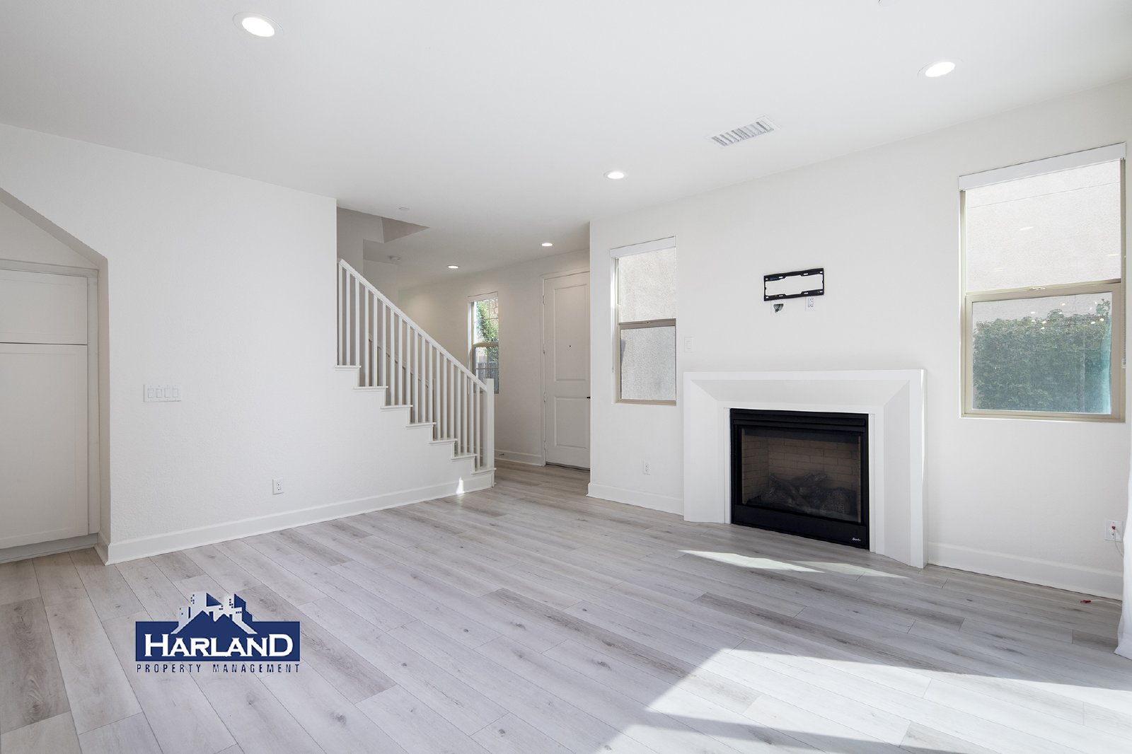 3024 Estero Rd property image