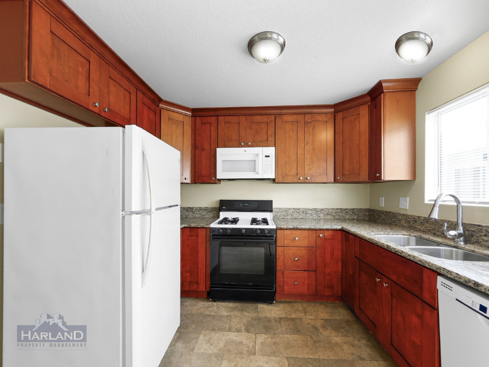 393 Oak Avenue Unit C-1 property image