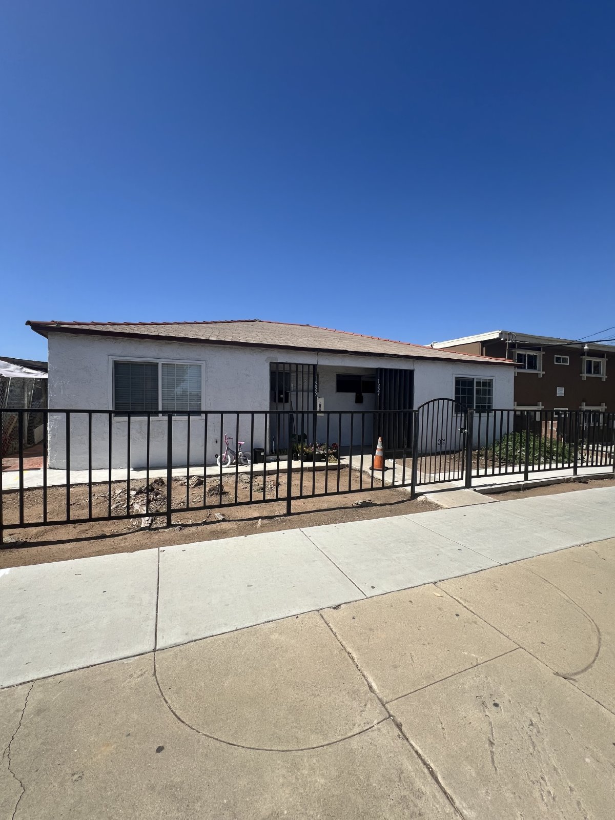 1227 18th St property image