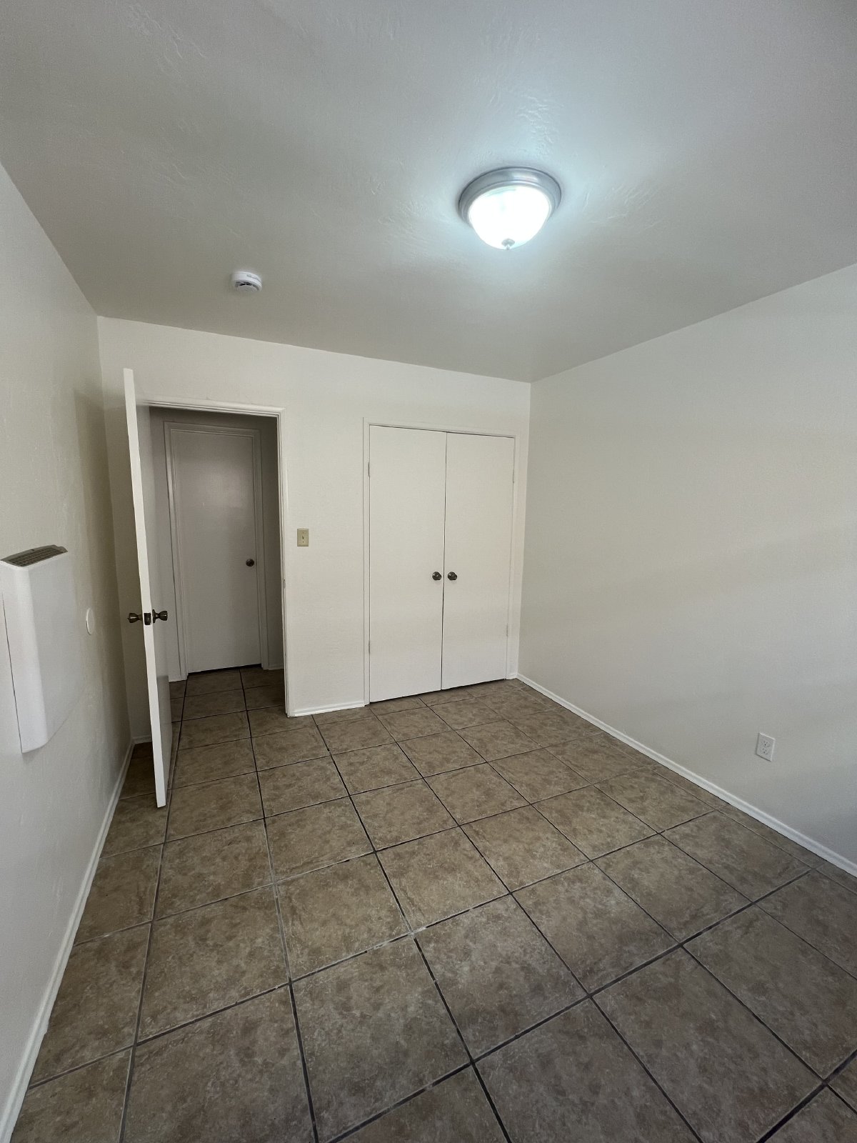 1227 18th St property image
