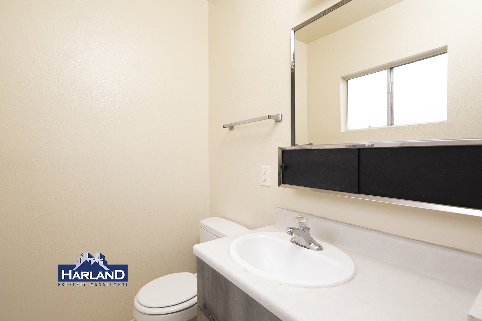 2112-2114 Thomas Avenue - 2114 Unit 3 property image