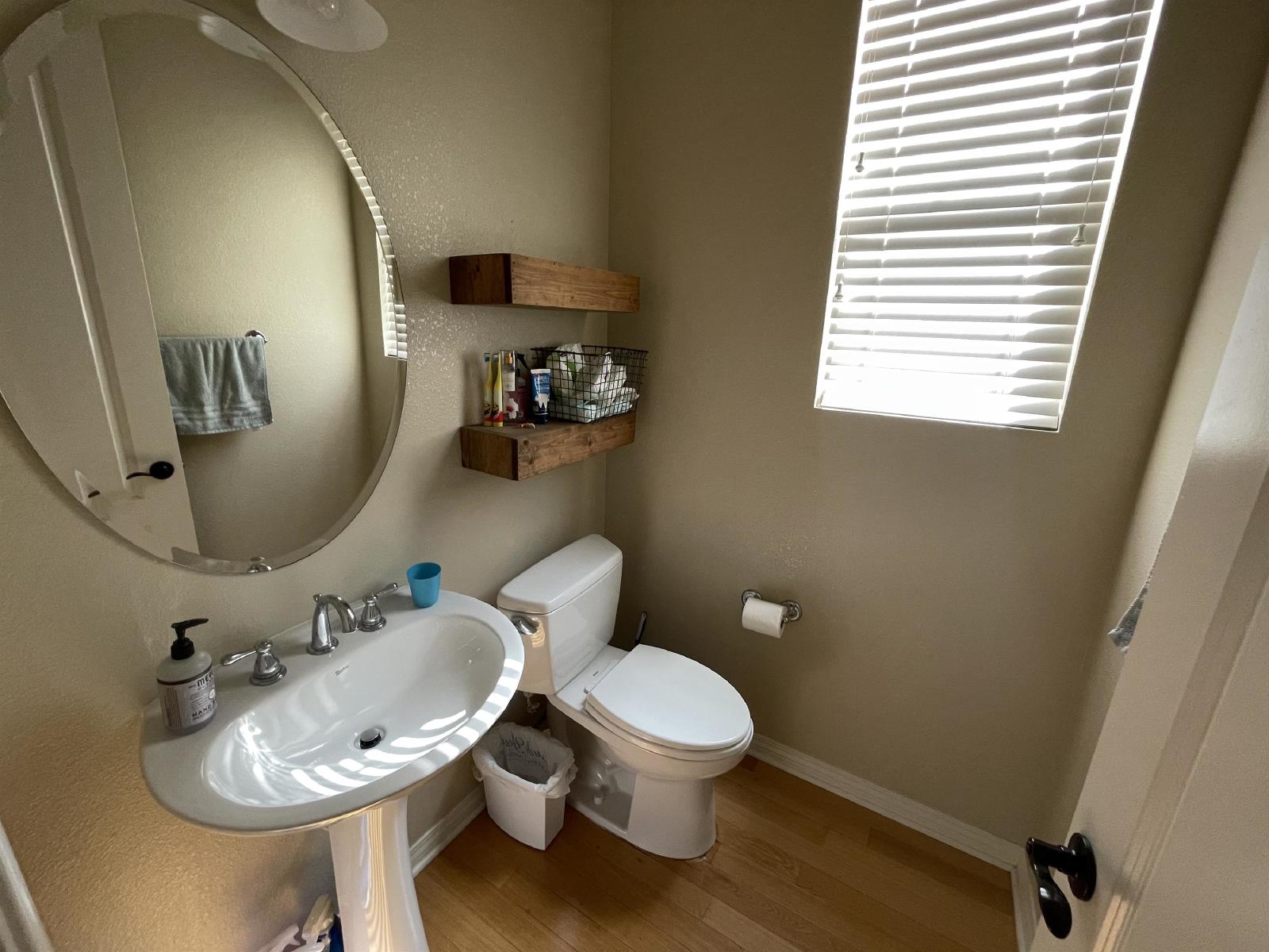 11320 Laurelcrest Dr property image