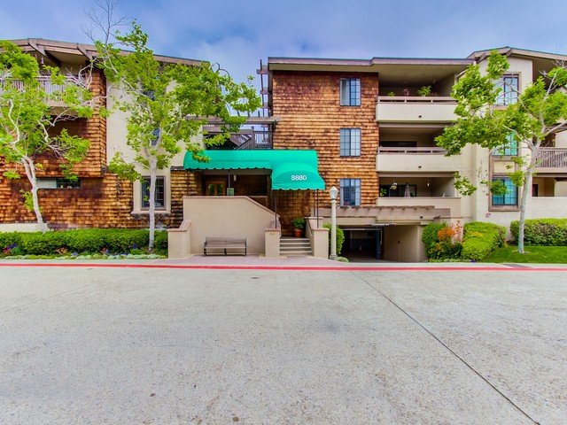 8860 Villa La Jolla Dr. #218 property image