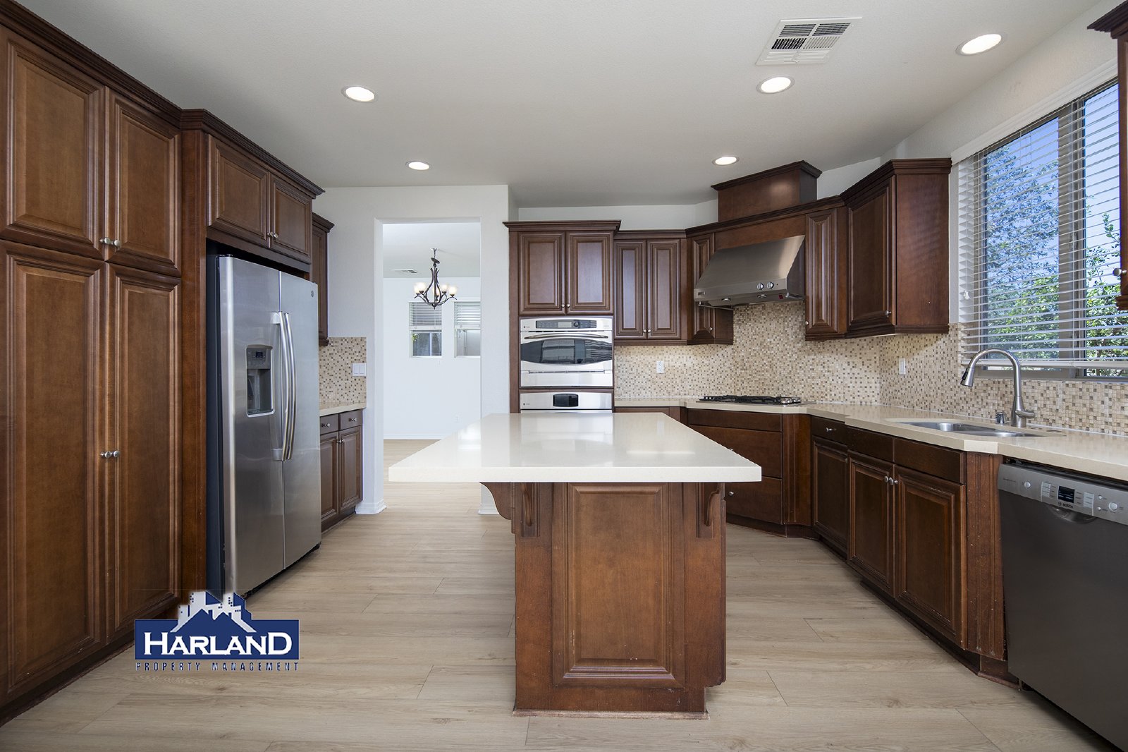 11320 Laurelcrest Dr property image