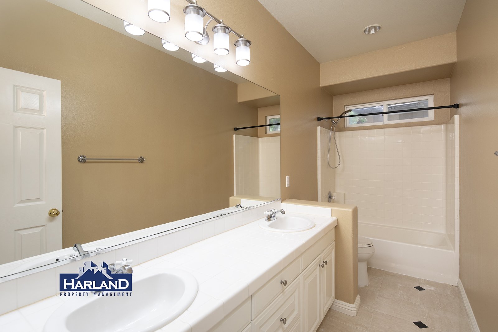 10569 Corte Jardin Del Mar property image