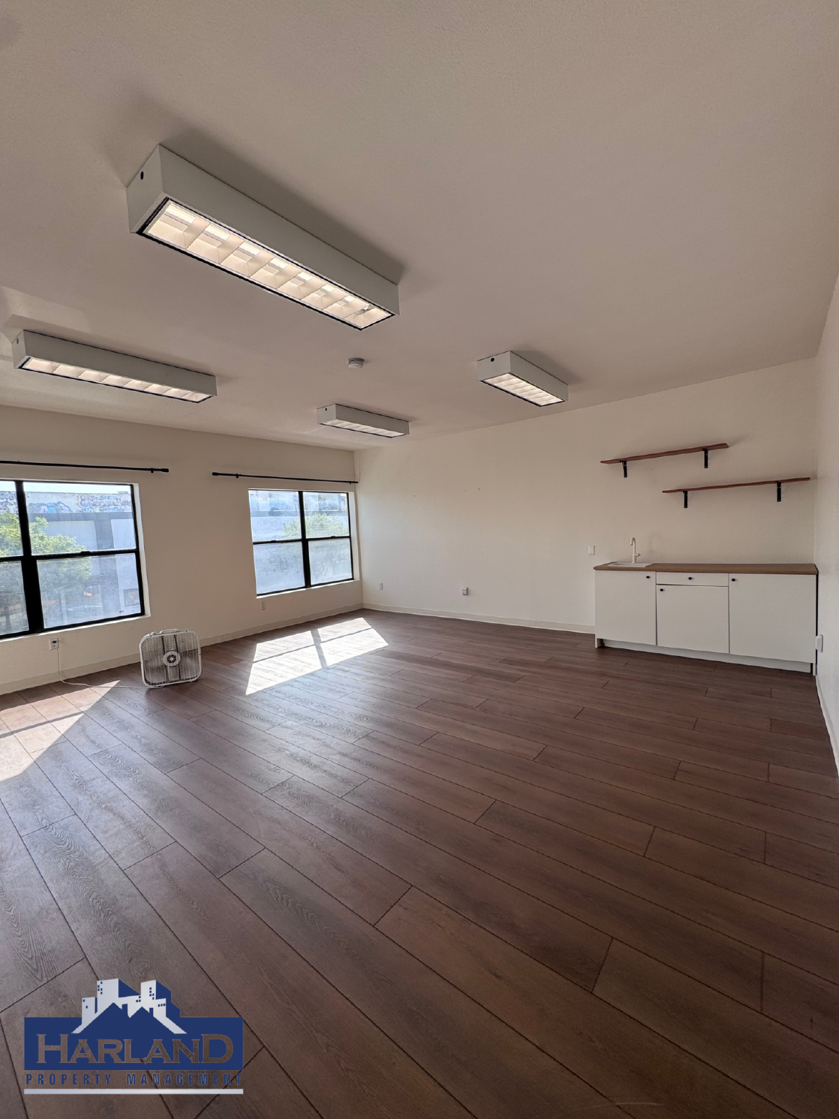 3047-205 University Ave property image
