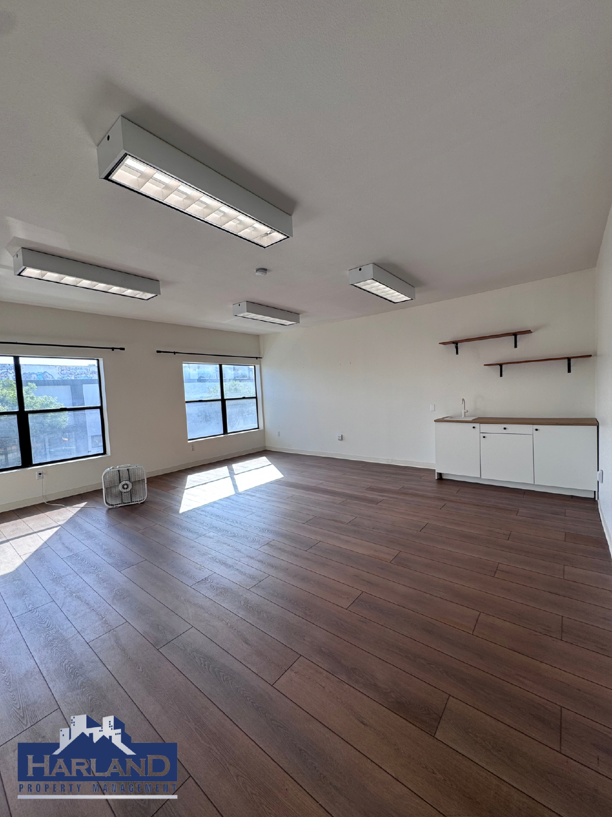 3047-205 University Ave property image