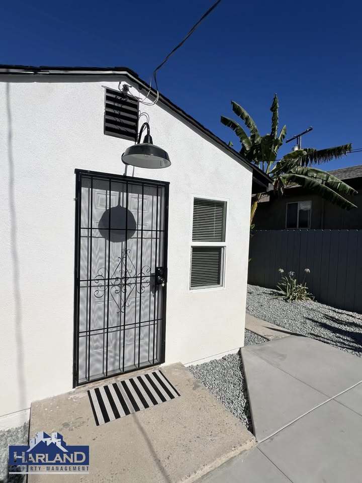 3845-3851 Menlo Avenue - 3849 property image