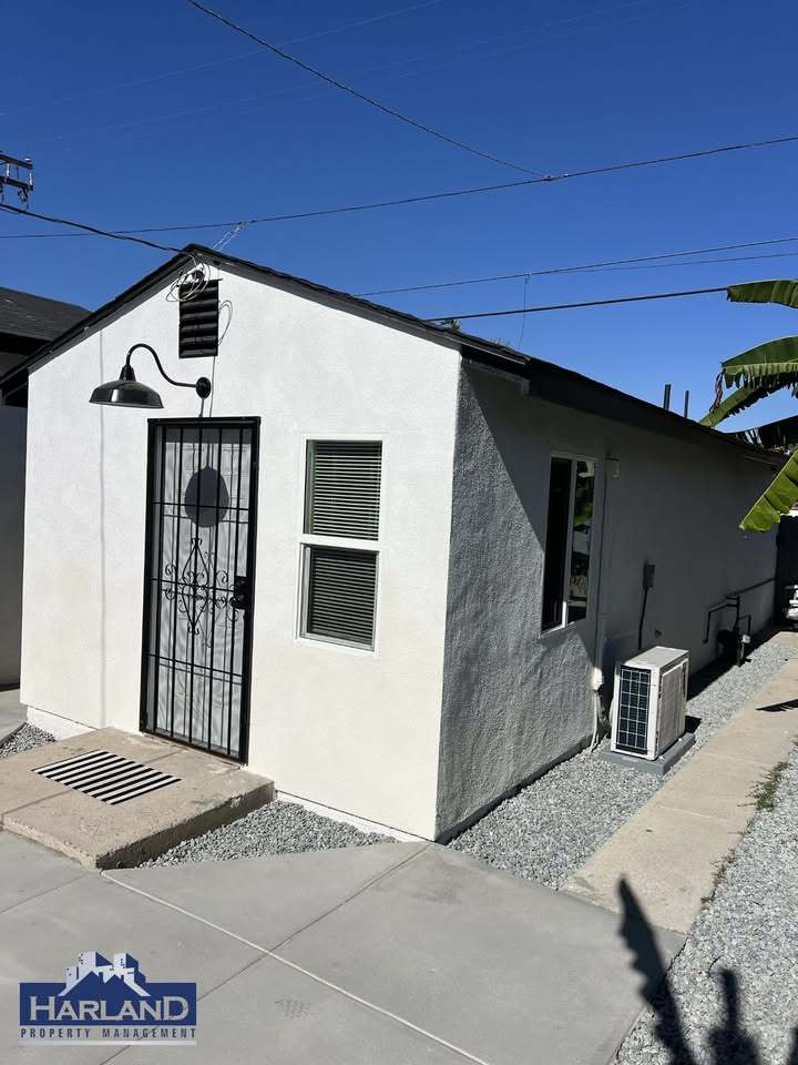 3845-3851 Menlo Avenue - 3849 property image