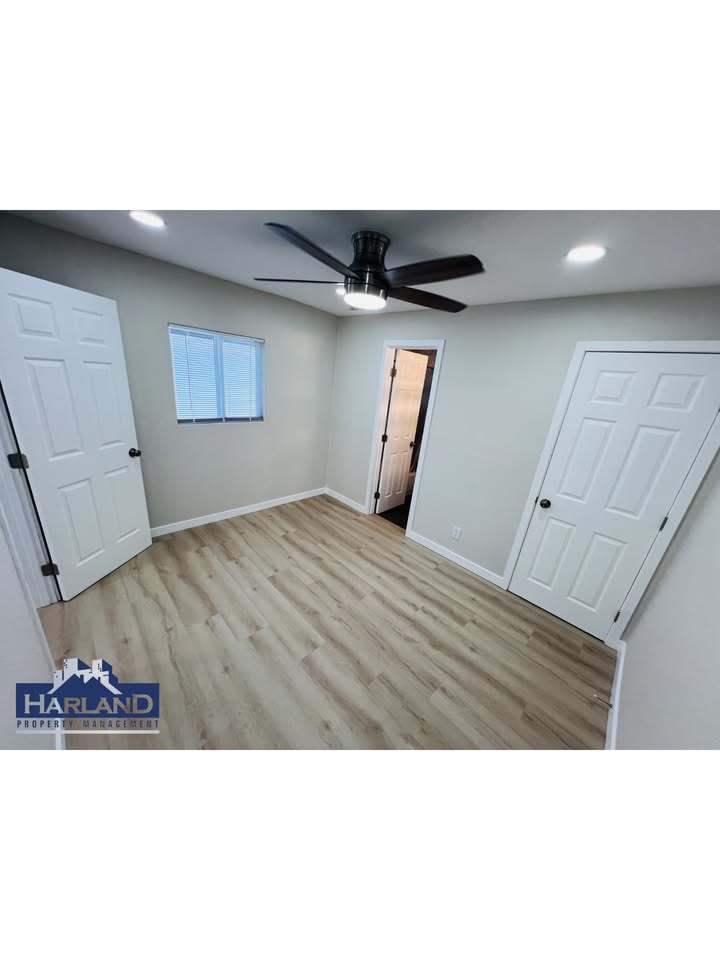 3845-3851 Menlo Avenue - 3851 property image