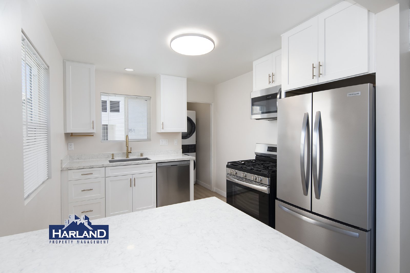 3845-3851 Menlo Avenue - 3847 property image