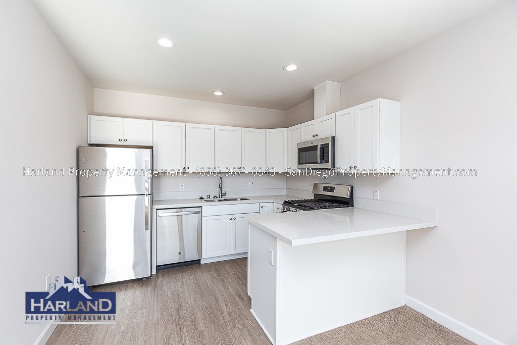 1012 A Avenue #1018B property image