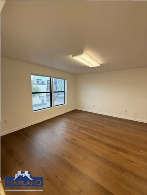 3047-206 University Ave property image